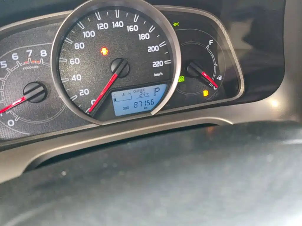 Toyota RAV4 2014 — фото 19