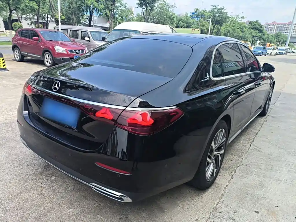 Mercedes-Benz E-Class 2025