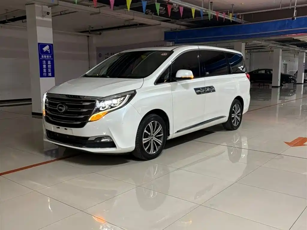 GAC Motor Trumpchi M8 2018 — фото 3
