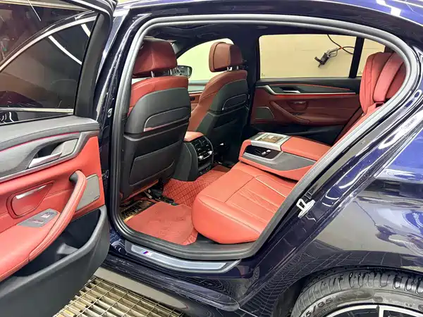 BMW 5 Series 2021