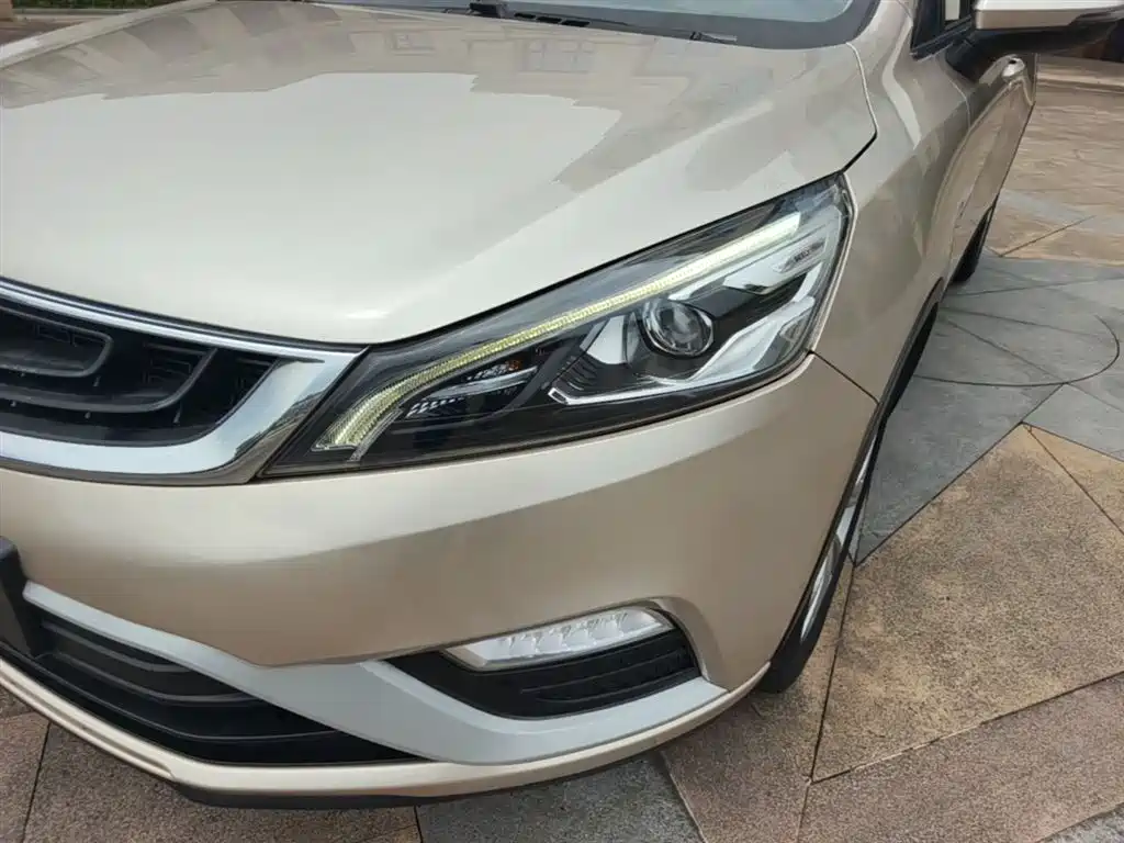 Geely Emgrand GS 2016 — фото 24