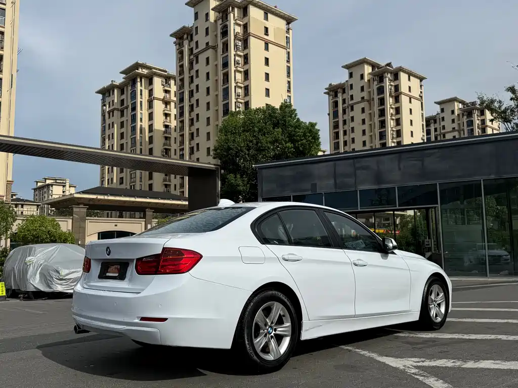 BMW 3 Series 2014 — фото 11