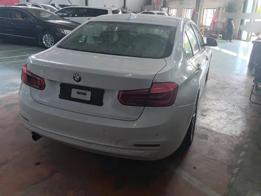 BMW 3 Series 2016