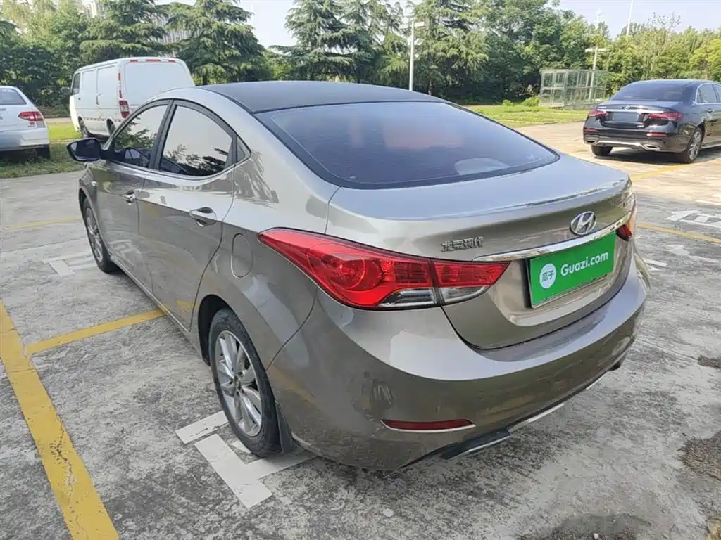 Hyundai Elantra Langdong 2016 — фото 5