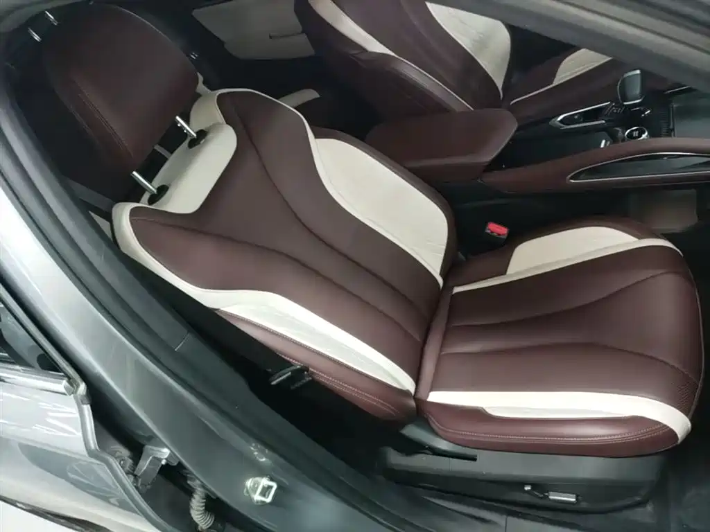 Geely Xingyue L 2023 — фото 25