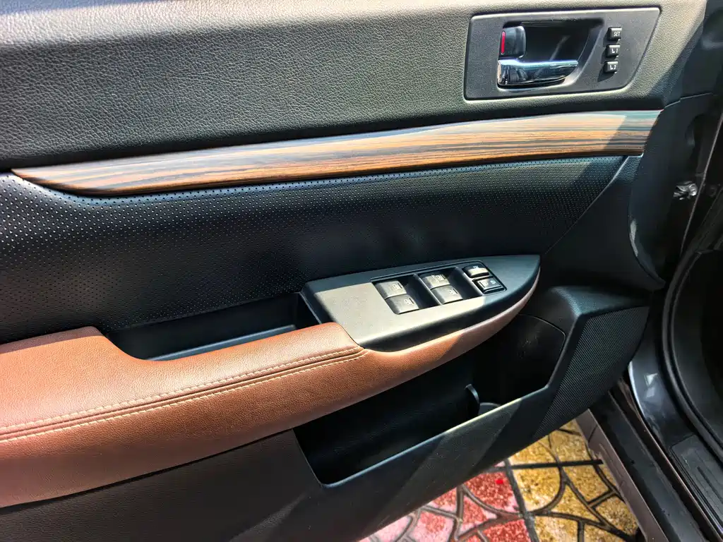 Subaru Outback 2014 — фото 4