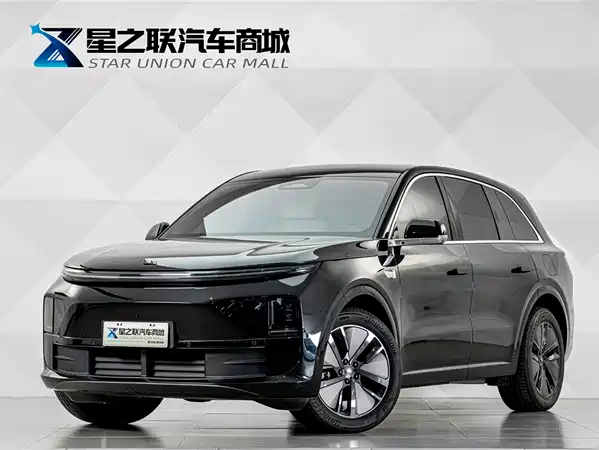 Li Auto L6 2025