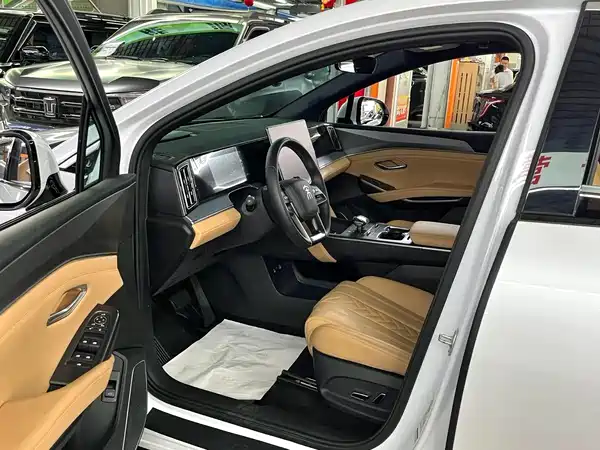 BYD Song L DM-i 2024