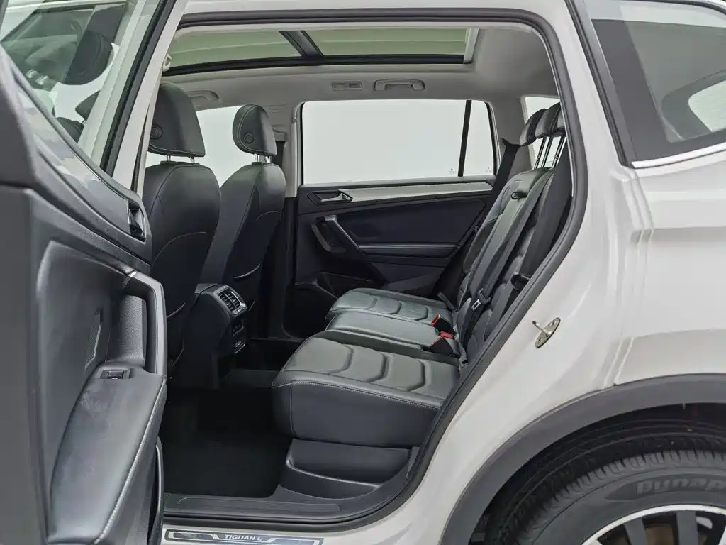 Volkswagen Tiguan L 2020 — фото 15