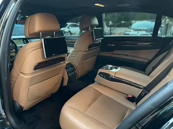 BMW 7 Series 2013