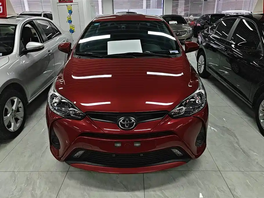 Toyota Yaris L 2018 — фото 2