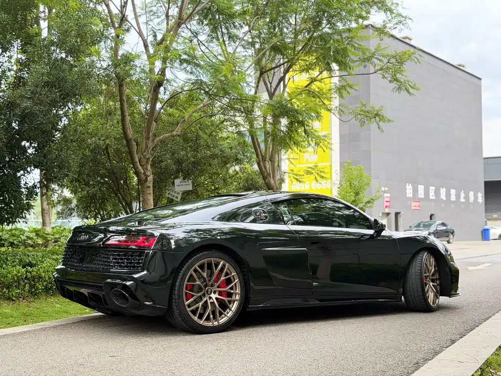 Audi R8 2018 — фото 6