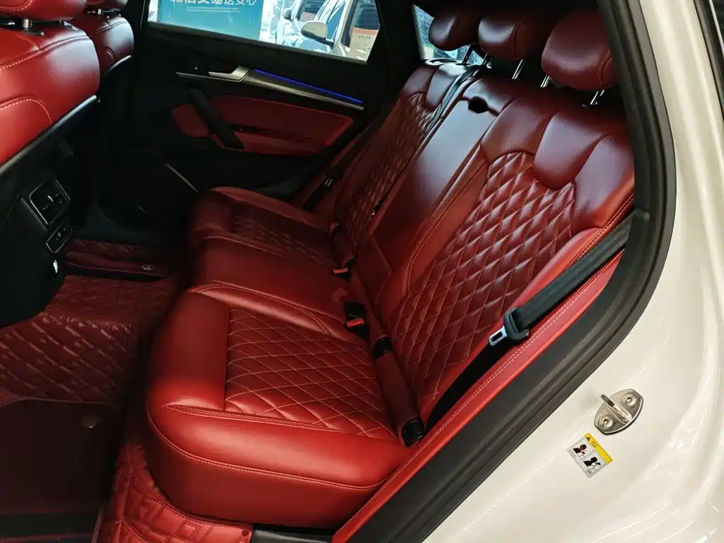 Audi Q5L Sportback 2022 — фото 14
