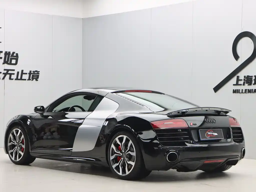 Audi R8 2015 — фото 4