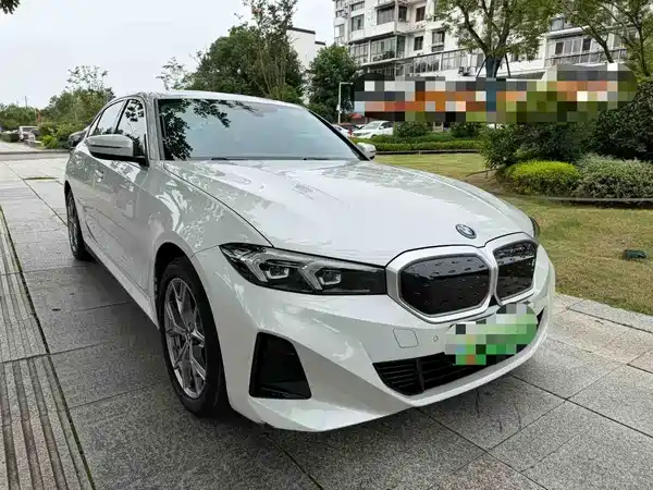 BMW i3 2023