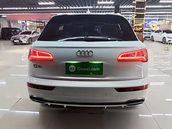Audi Q5L 2019