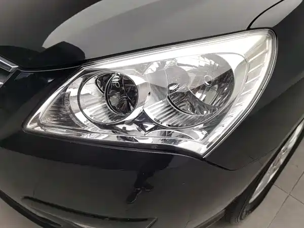 Hyundai Yuedong 2010