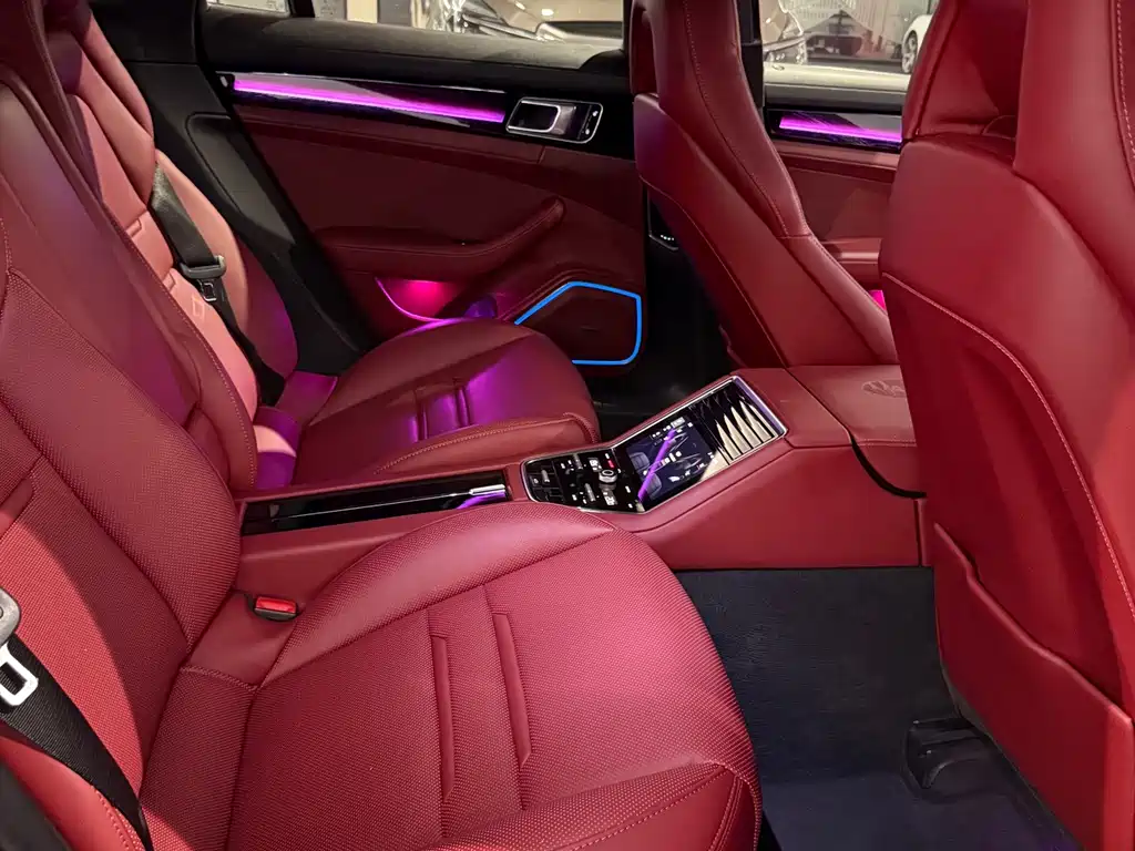 Porsche Panamera 2017 — фото 13
