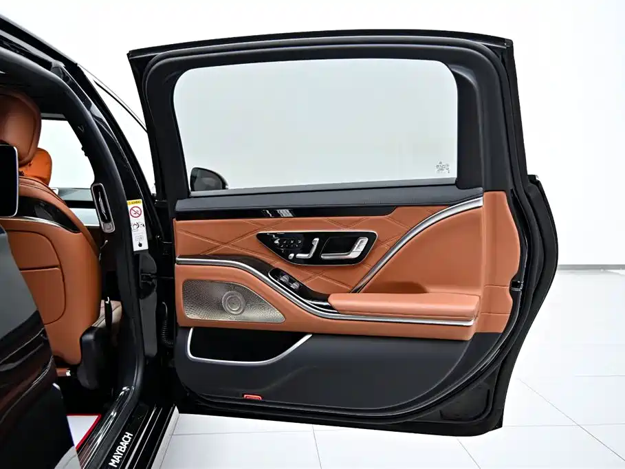 Mercedes-Benz Maybach S-Class 2021 — фото 23