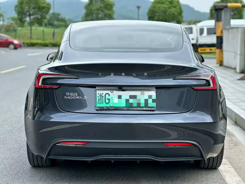 Tesla Model 3 2024 — фото 5