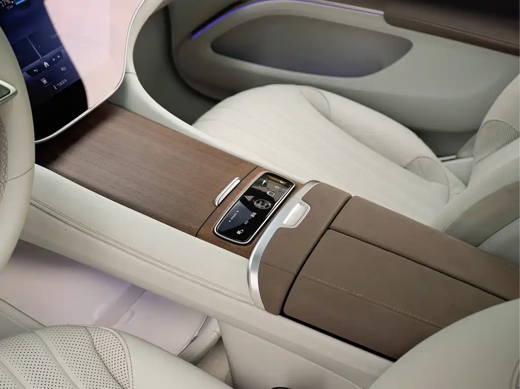 Mercedes-Benz EQS 2023 — фото 17