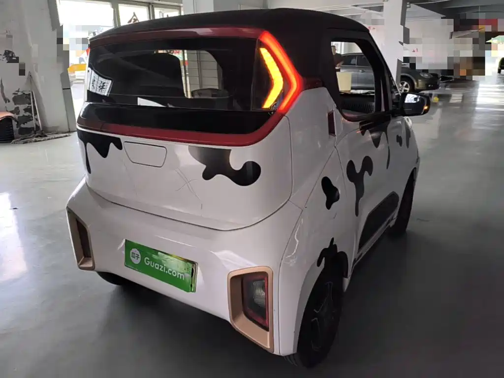 Baojun E200 2022