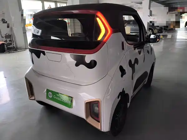 Baojun E200 2022