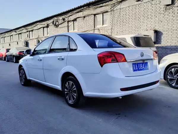 Buick Excelle 2013