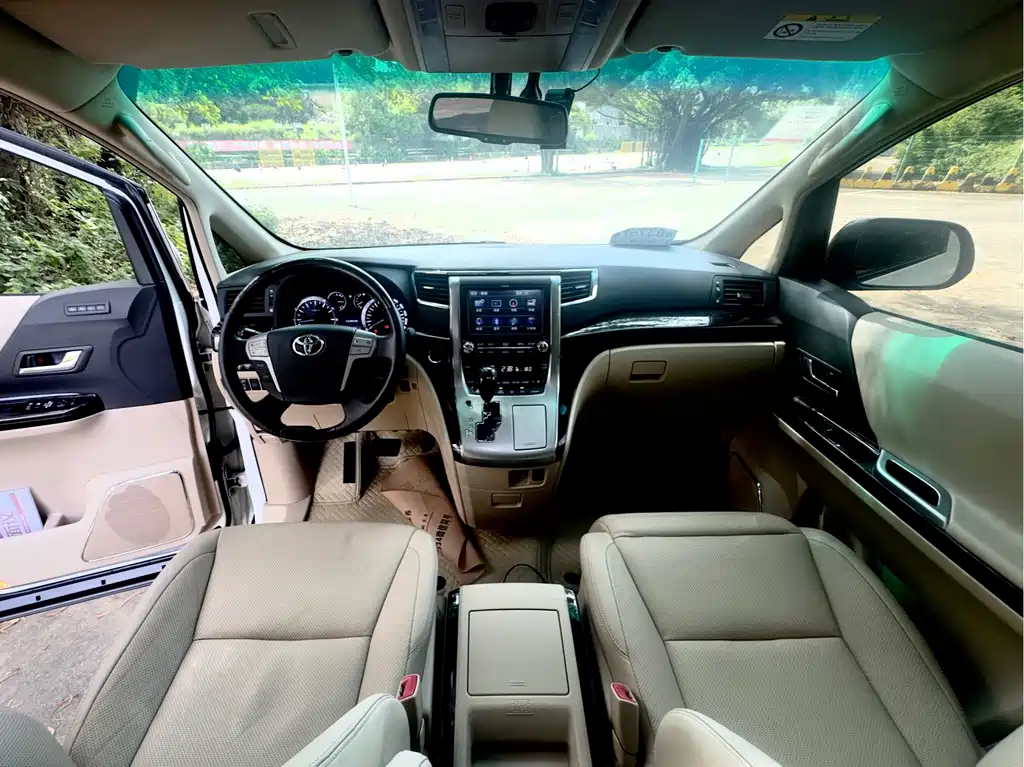 Toyota Alphard 2015 — фото 15
