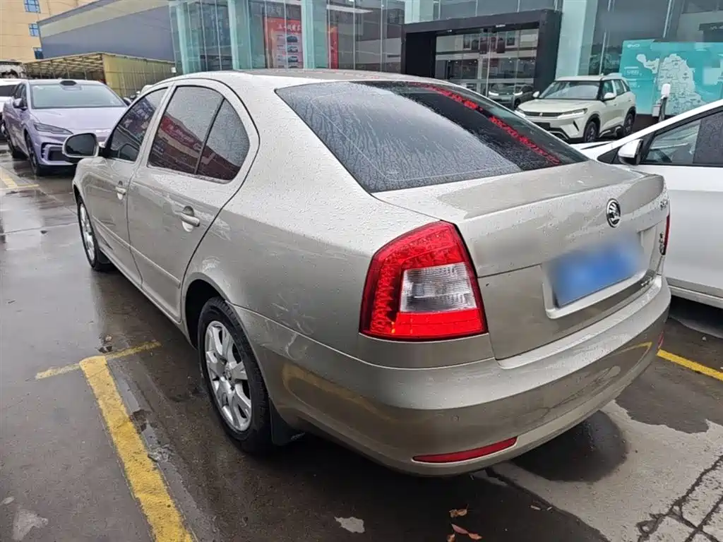 Skoda Octavia 2014 — фото 5