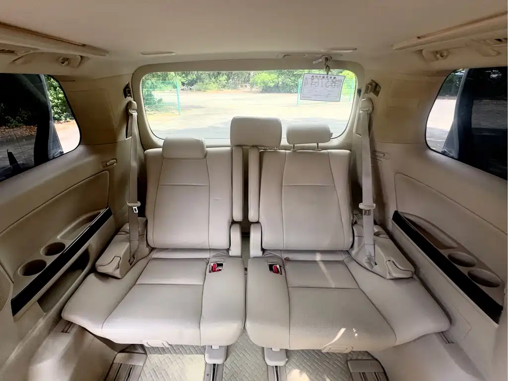 Toyota Alphard 2015 — фото 13