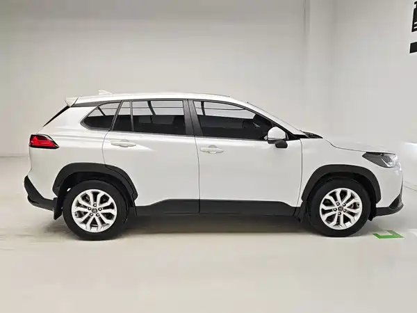 Toyota Frontlander 2023