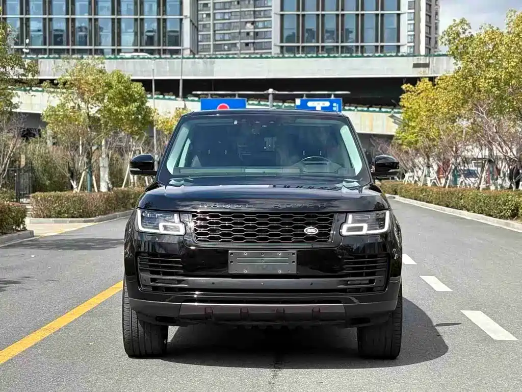 Land Rover Range Rover 2021 — фото 2