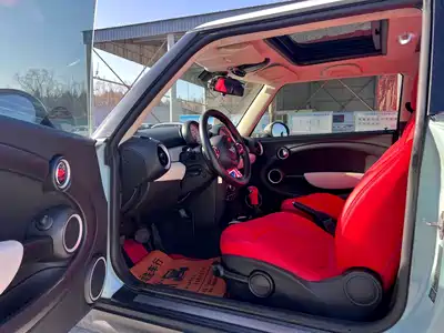 MINI MINI 2011