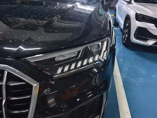 Audi Q7 2023