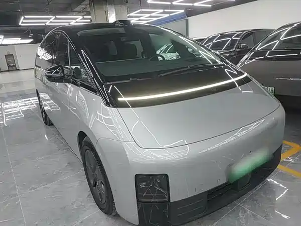 Li Auto MEGA 2024