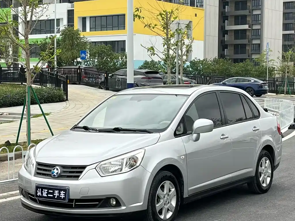 Venucia D50 2013