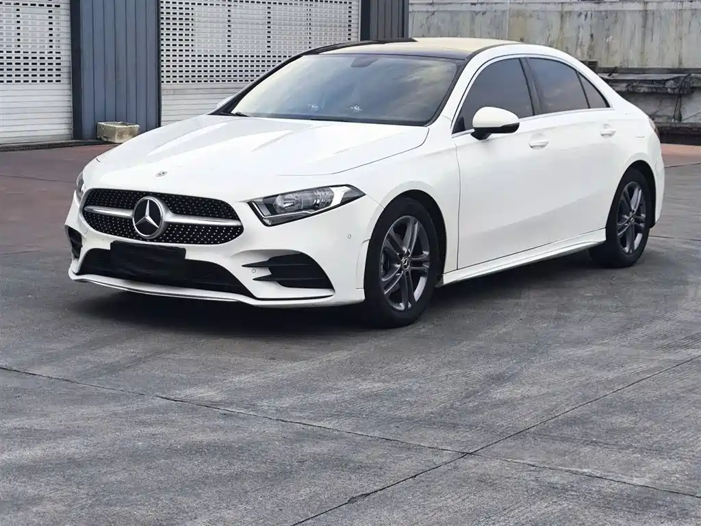 Mercedes-Benz A-Class 2021 — фото 2