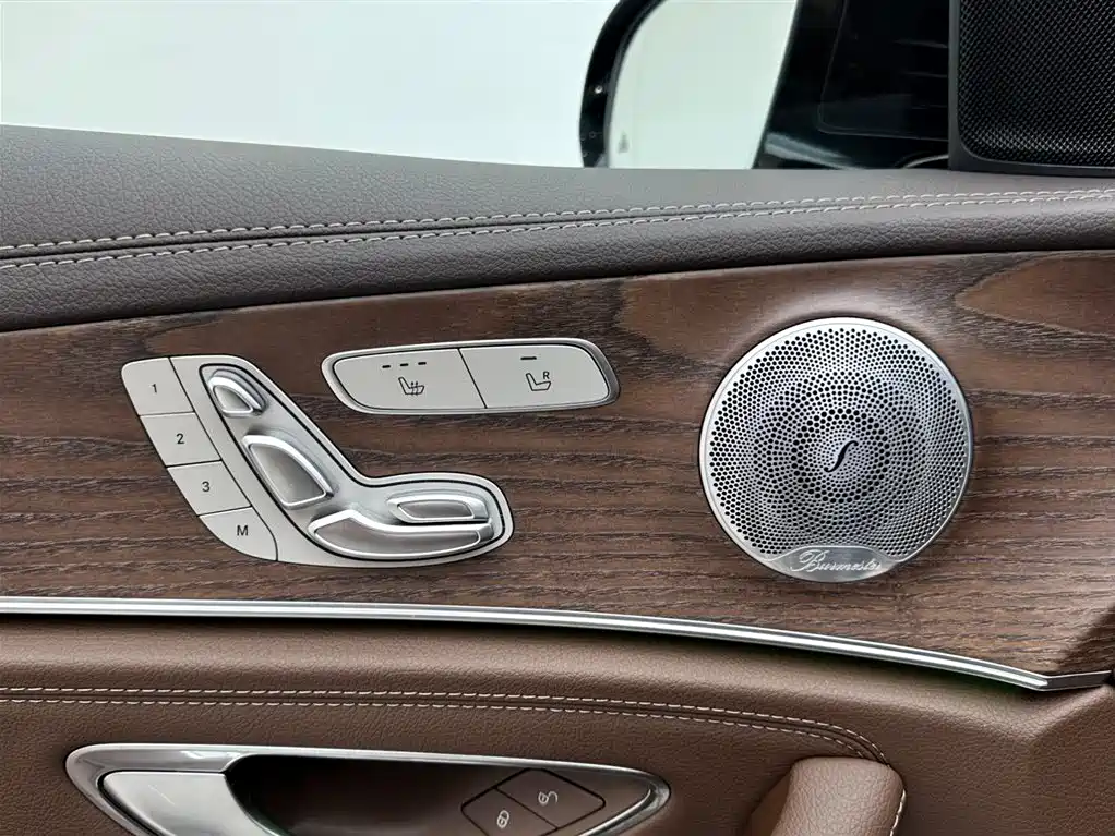 Mercedes-Benz E-Class 2021 — фото 15