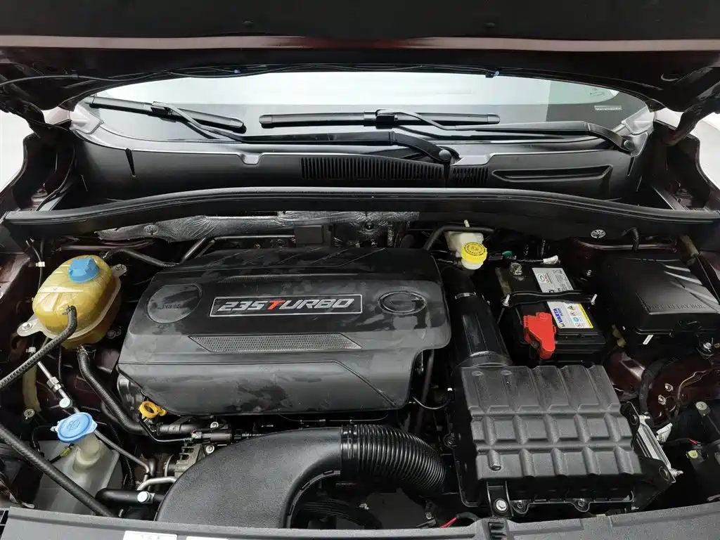 GAC Motor Trumpchi GS4 2016 — фото 6