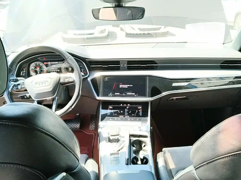 Audi A6L 2022 — фото 10