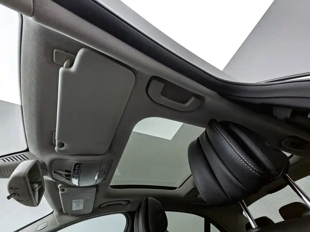 Mercedes-Benz C-Class 2016 — фото 14