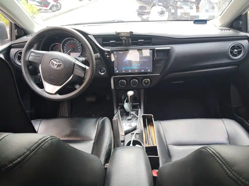 Toyota Corolla 2019 — фото 13