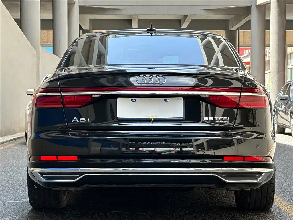 Audi A8 2020 — фото 4