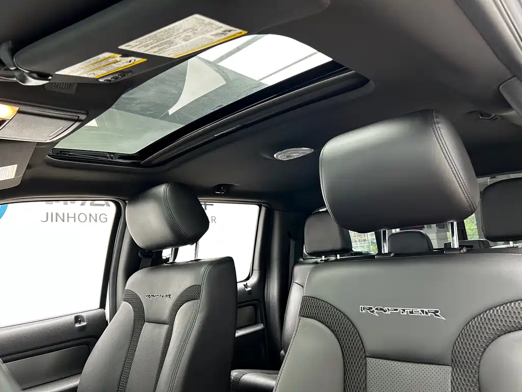 Ford F-150 Raptor 2015 — фото 11