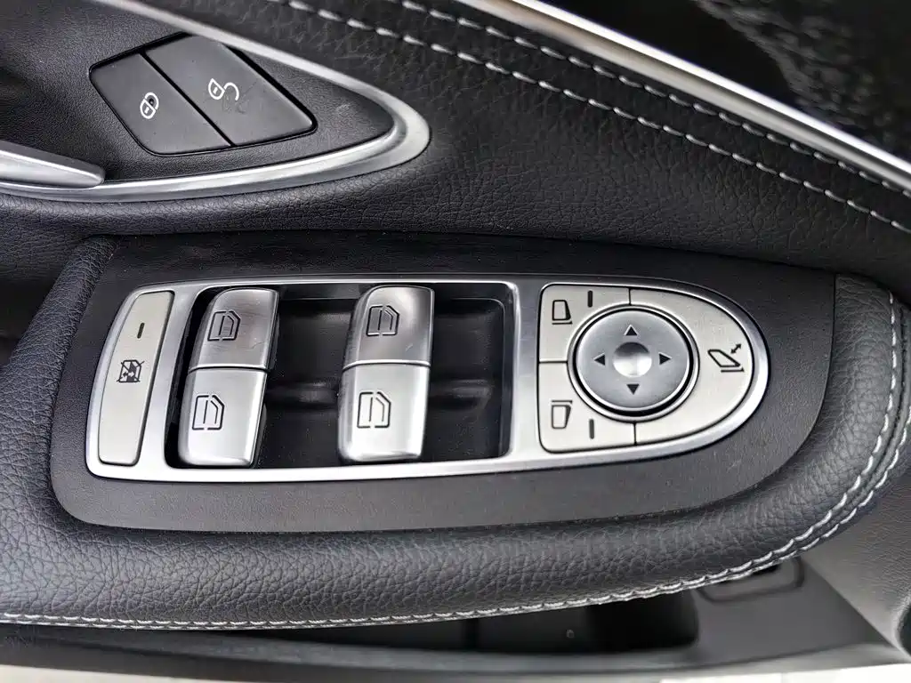 Mercedes-Benz C-Class 2016 — фото 9