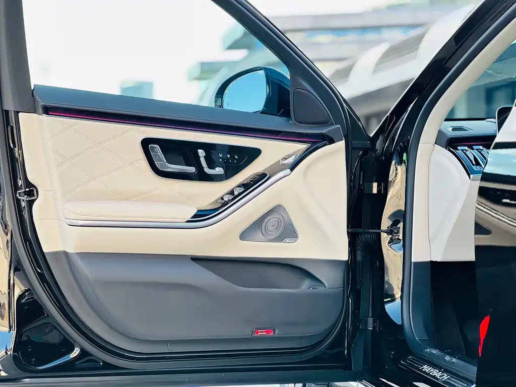 Mercedes-Benz Maybach S-Class 2026 — фото 16
