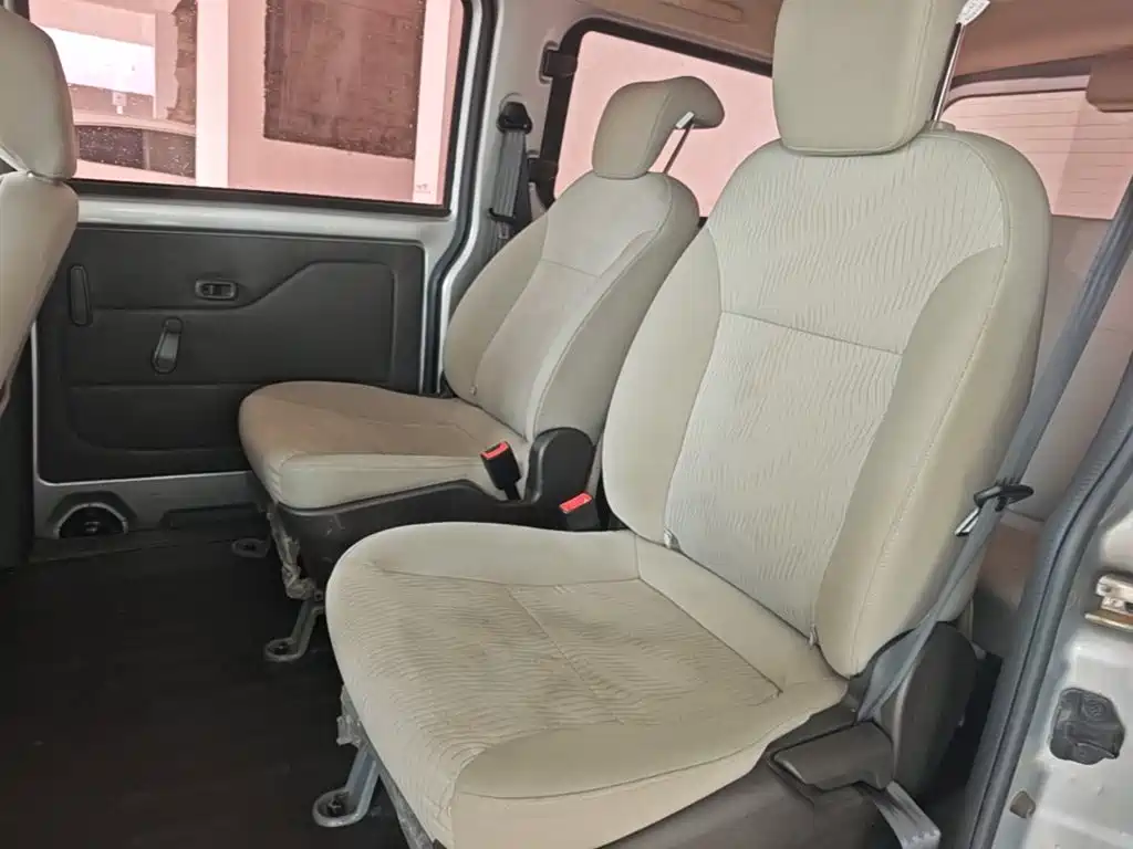 Wuling Rongguang V 2018 — фото 17