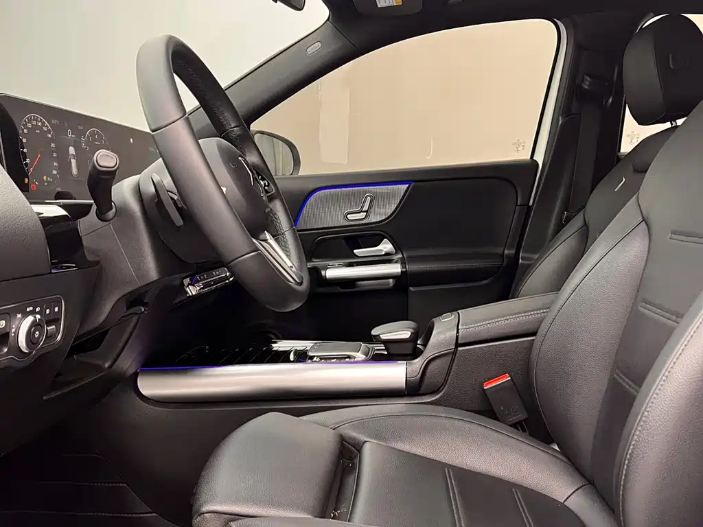 Mercedes-Benz GLA 2023 — фото 25