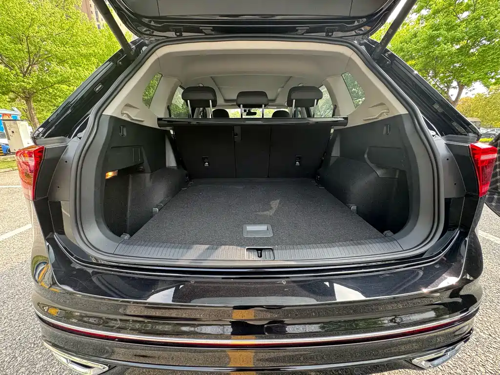 Volkswagen Tiguan L 2022 — фото 14